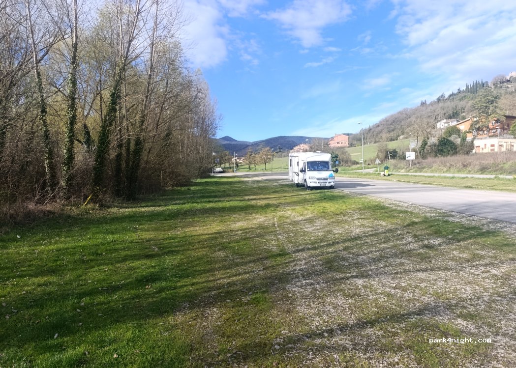 (05100) Piediluco - 6 Viale della Pace tra i Popoli — foto 5