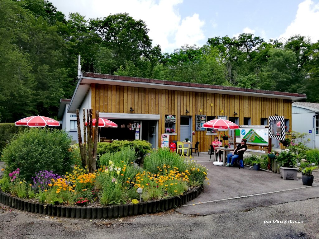 Camping de Contrexéville et Aire Camping-Car — foto 3