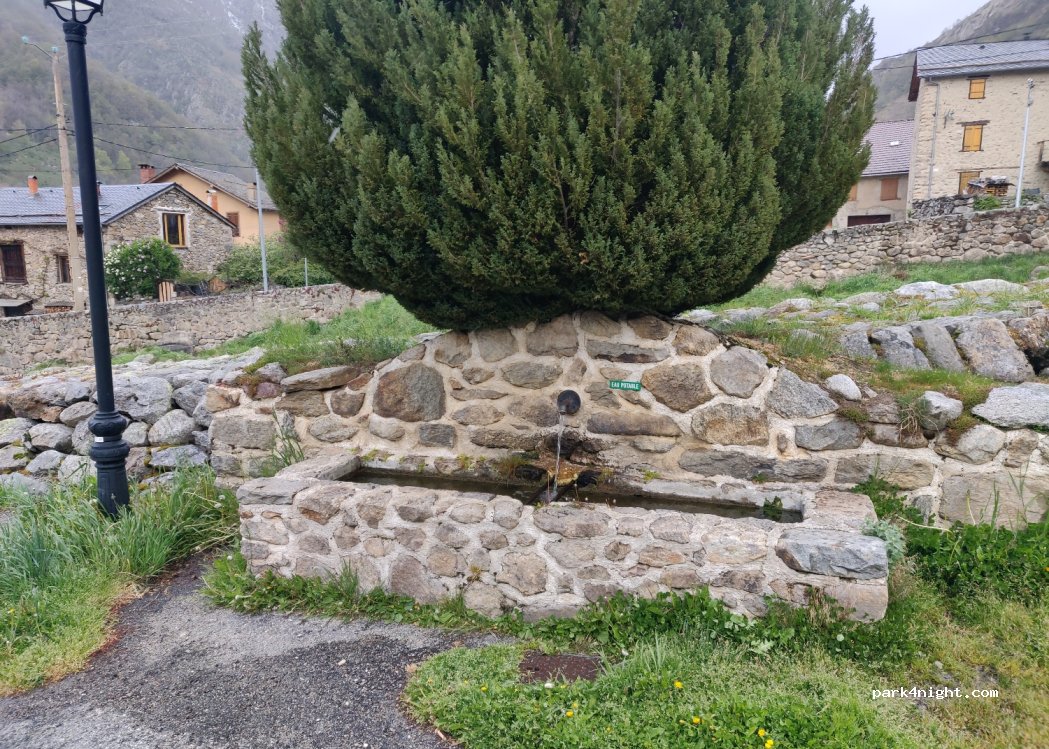 (09110) Mérens-les-Vals - 53 Jouliane — foto