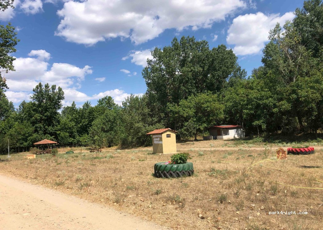 (680 14) Rizia - Unnamed Road — foto 2