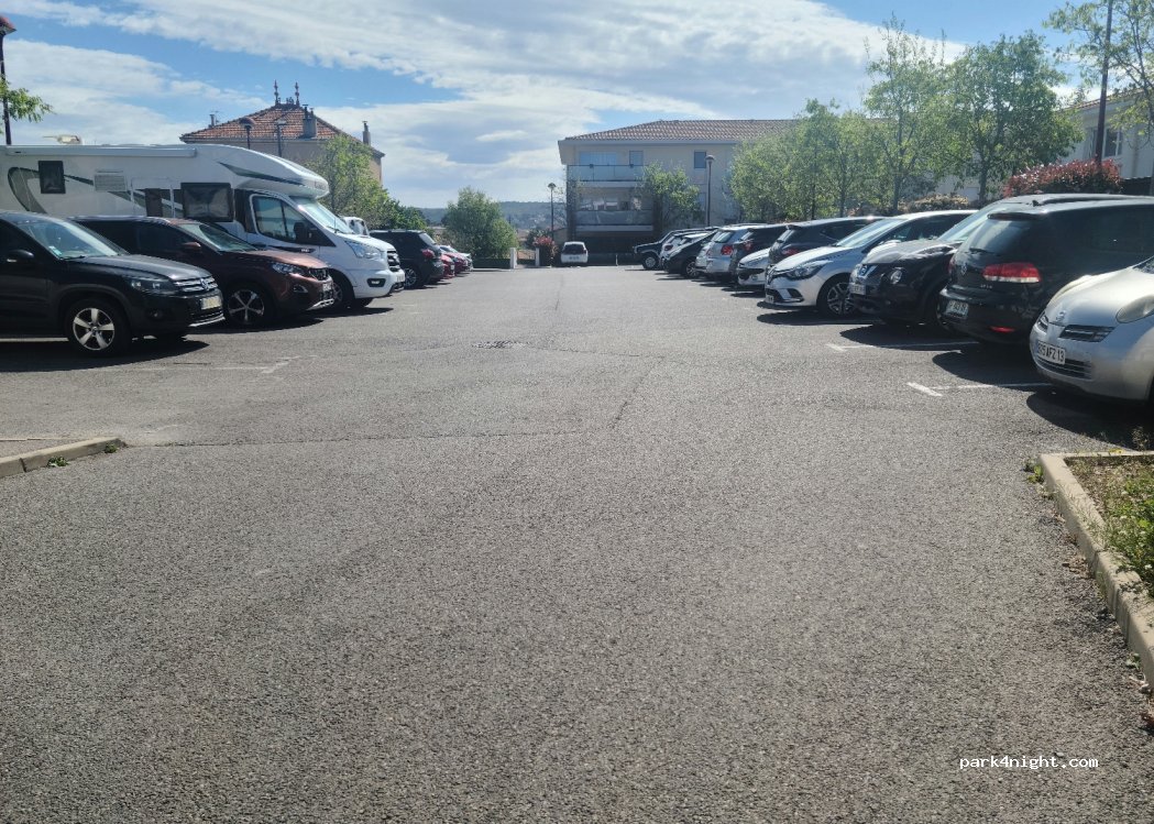 (13170) Les Pennes-Mirabeau - 7 Chemin des Petits Cadeneaux — foto