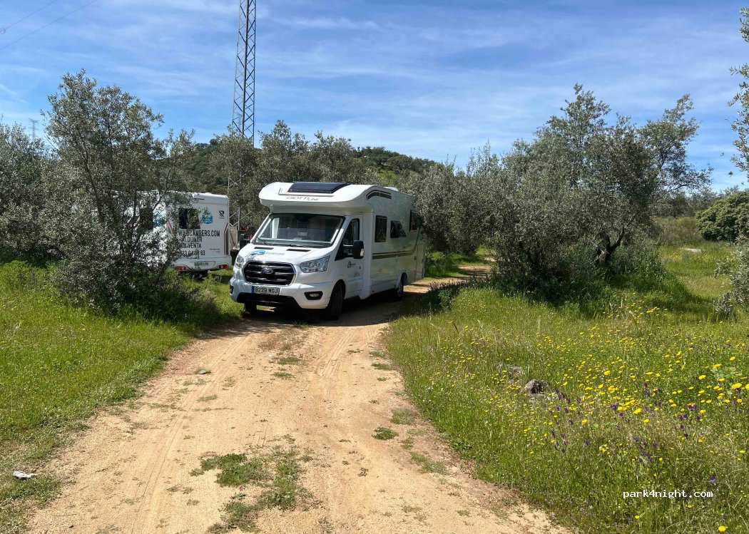 (06907) Pallares - Unnamed Road — foto