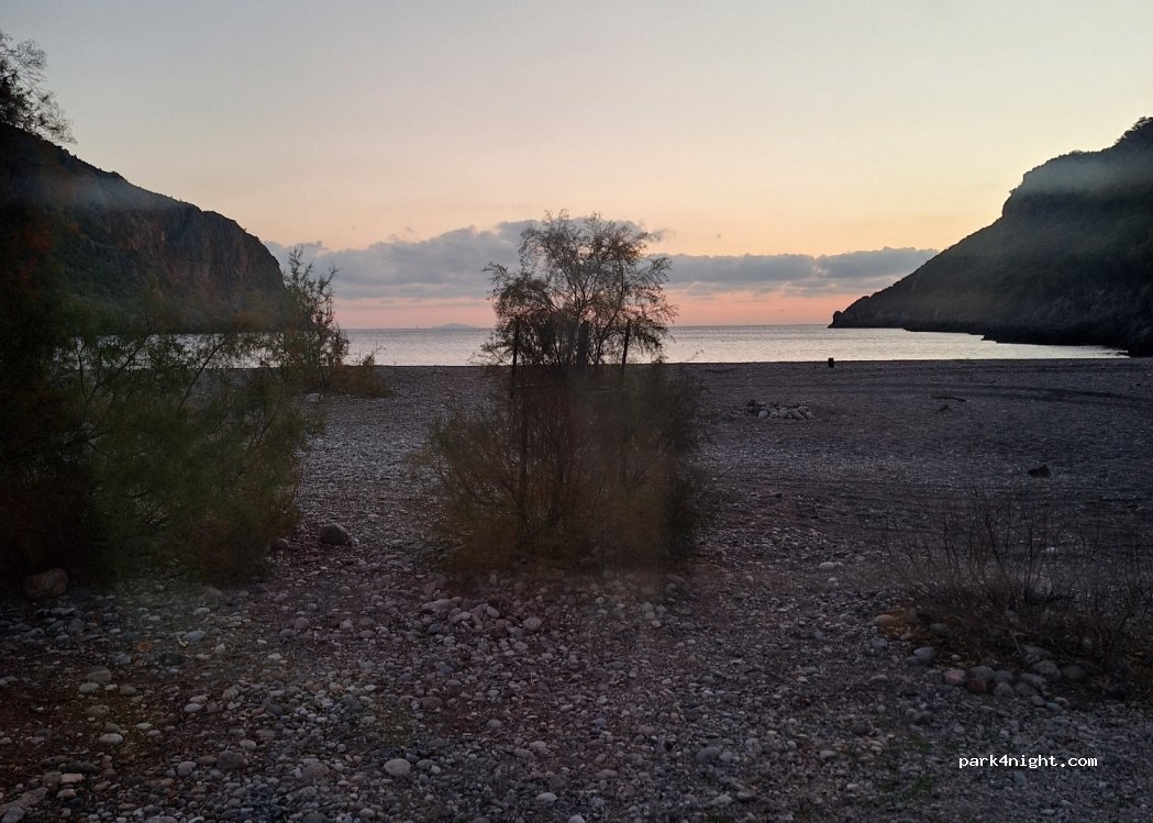 Vlychada Beach — foto 3