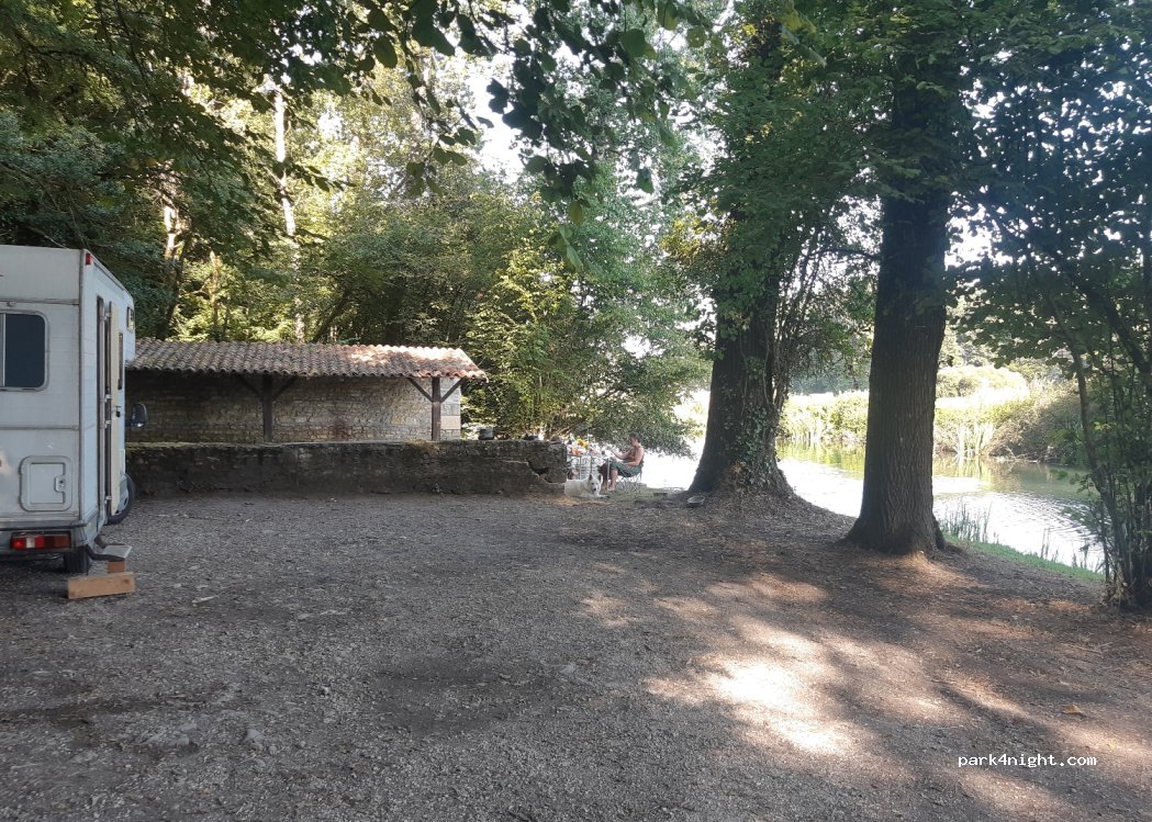 (86700) Romagne - — foto 3