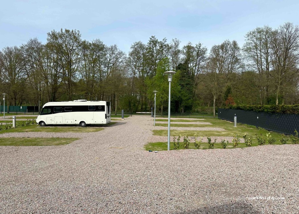 Wohnmobilstellplatz im Marinapark Emstal — foto 2