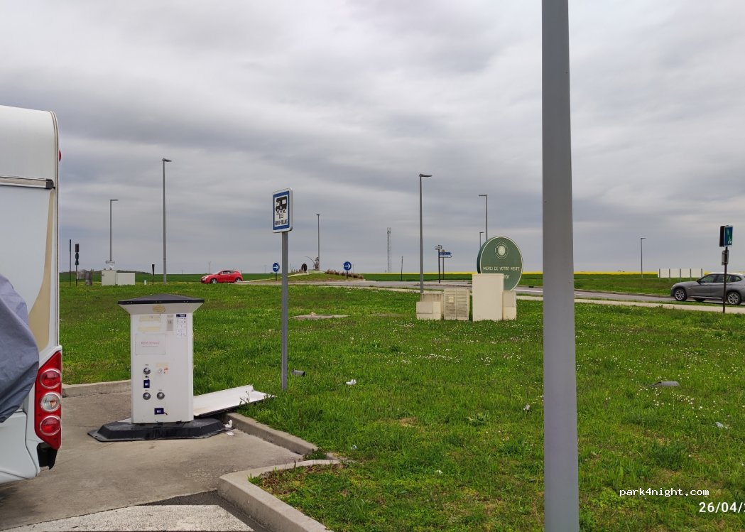 (77460) Souppes-sur-Loing - Chemin aux Piats — foto