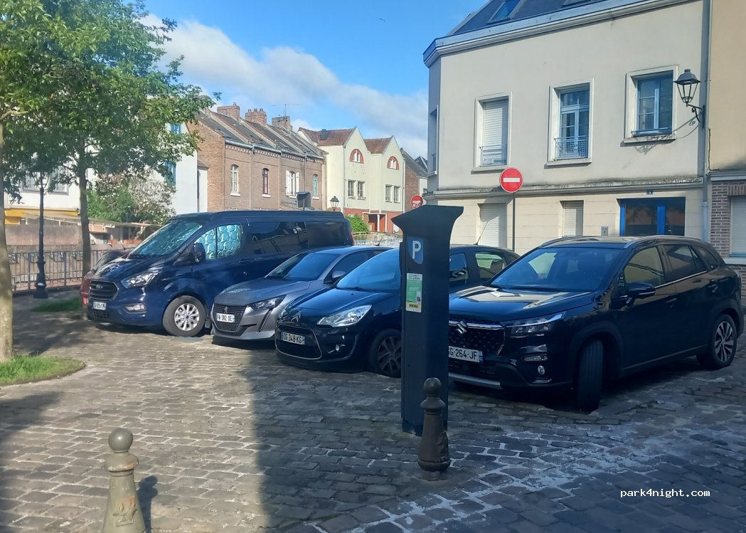 (80000) Amiens - 5 Rue Gaudissart — foto