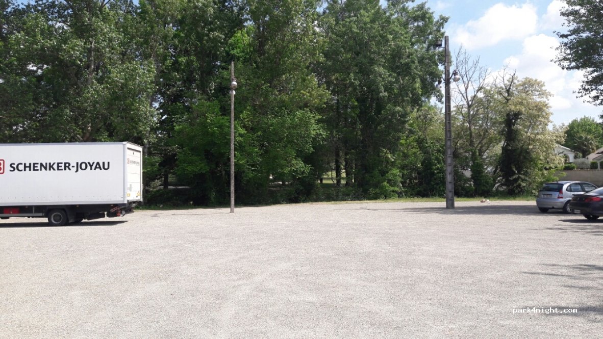 (82100) Castelsarrasin - 420-596 Rue Baptiste Marcet — foto