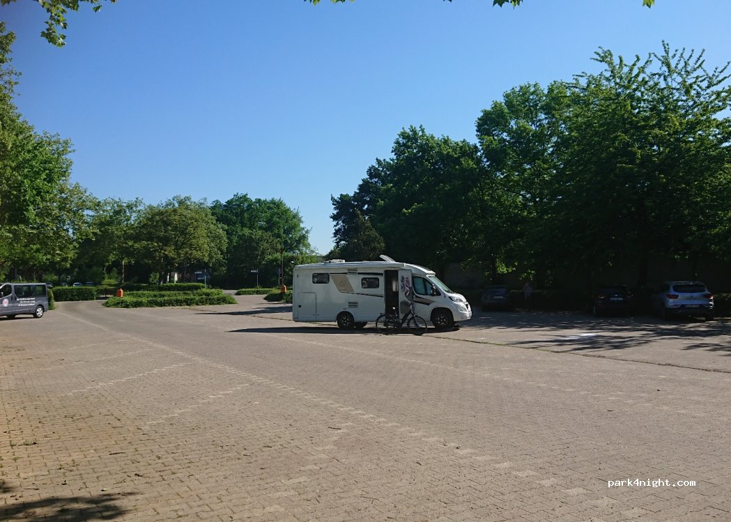 (46535) Dinslaken - 56a Gneisenaustraße — foto