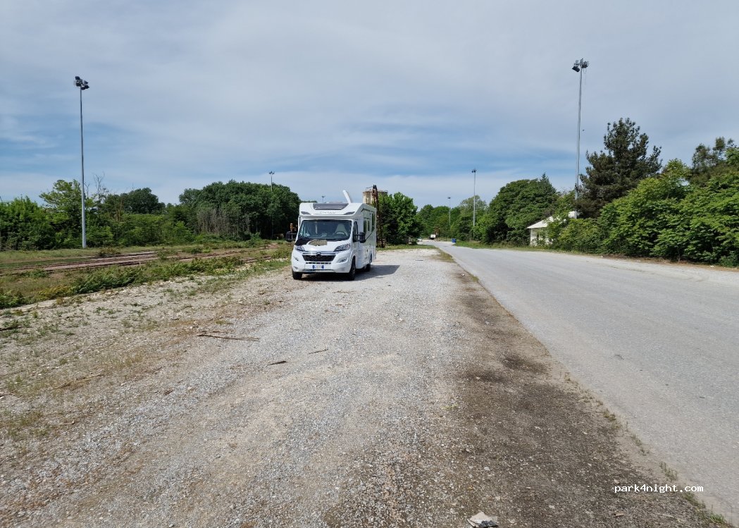(621 00) Serres - Unnamed Road — foto