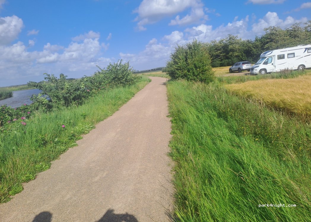 (6880) Tarm - Unnamed Road — foto