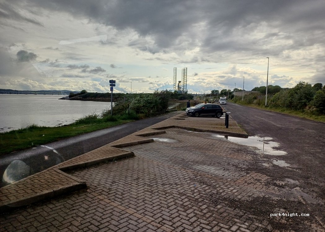 (DD5 1NE) Dundee - 2 Christian Road — foto