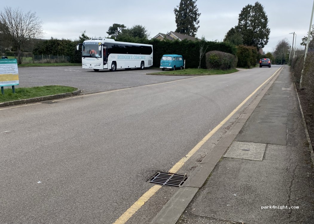 Kilburn Road Coach Park — foto 5