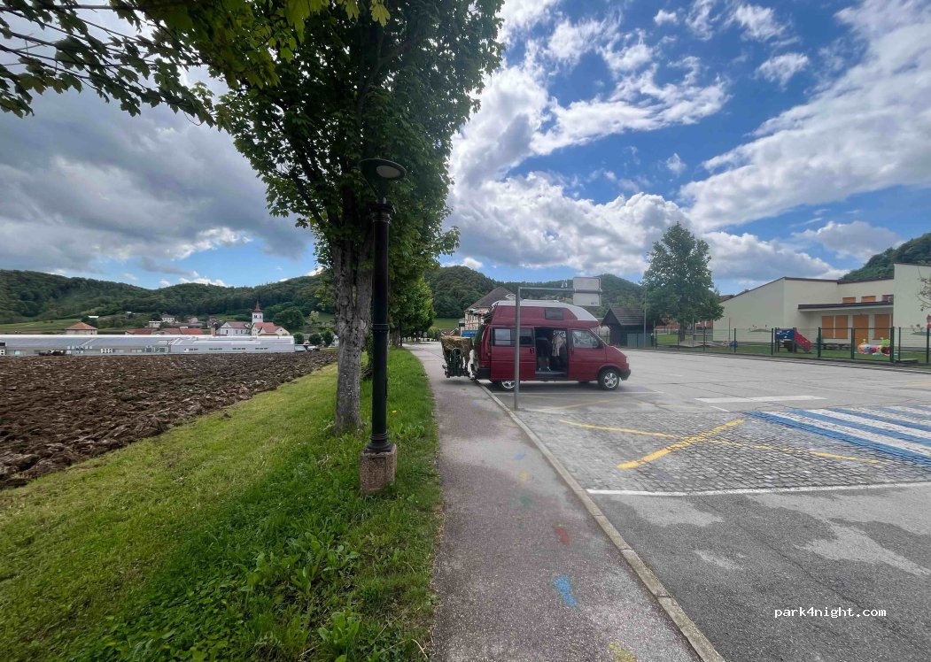 (8230) Mokronog - 2 Kolonija — foto 2