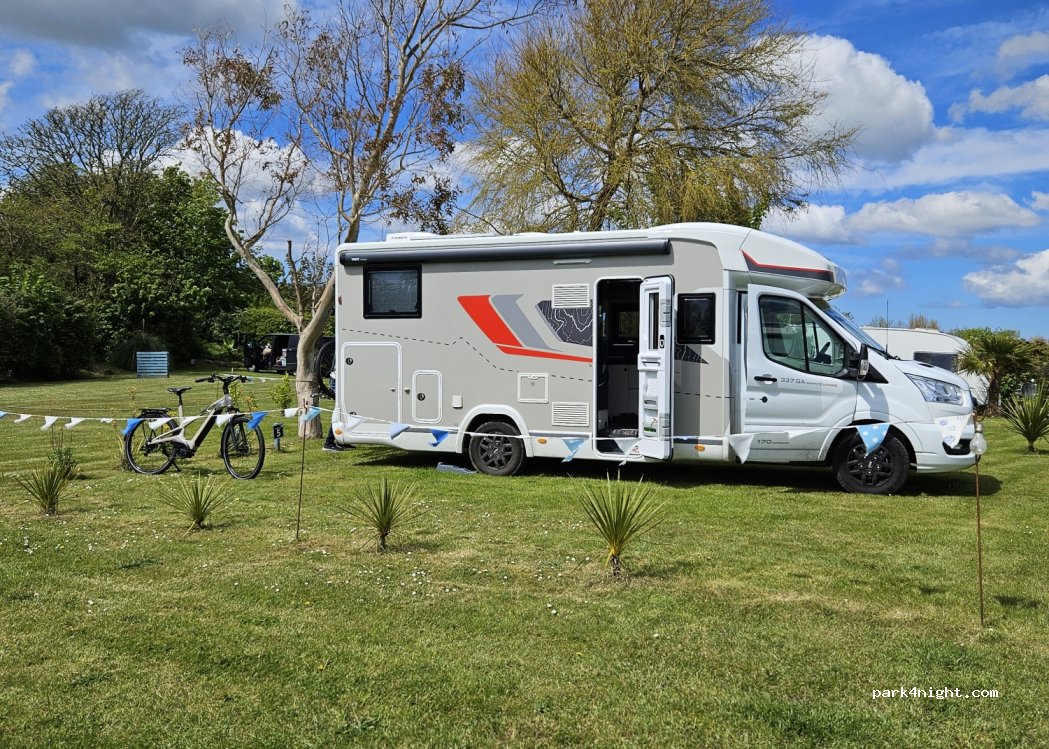 Dove Meadows Campsite — foto