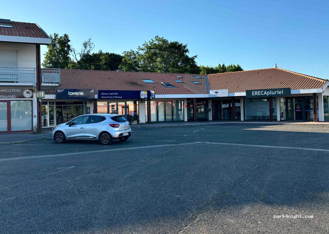 (40160) Parentis-en-Born - 72 Rue du Mouliès — foto