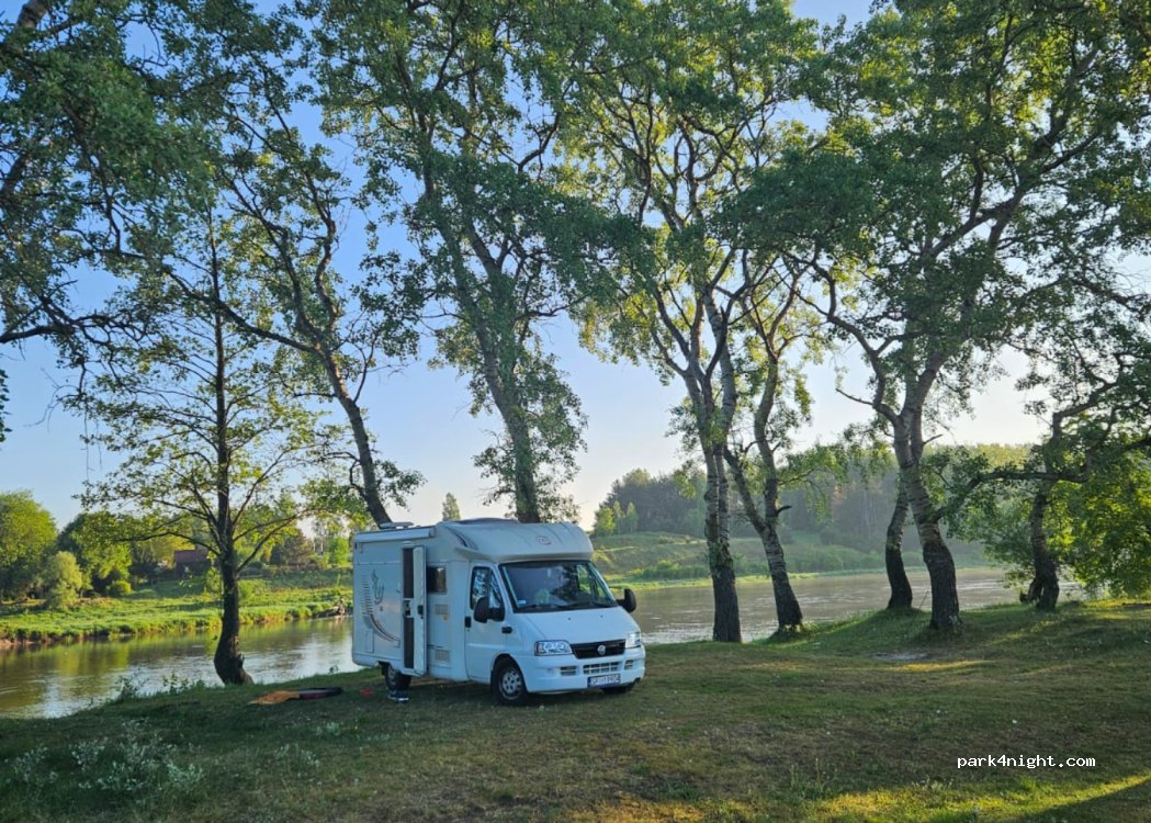 (21-505) Stary Bubel - Unnamed Road — foto