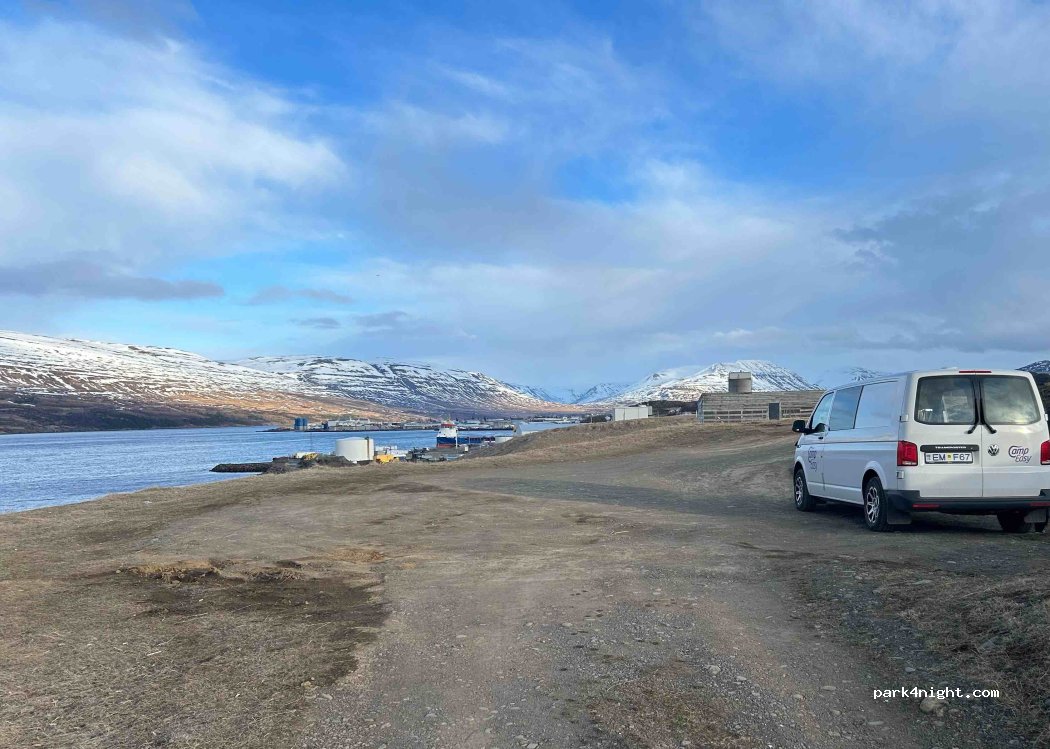 Akureyri - Unnamed road — foto