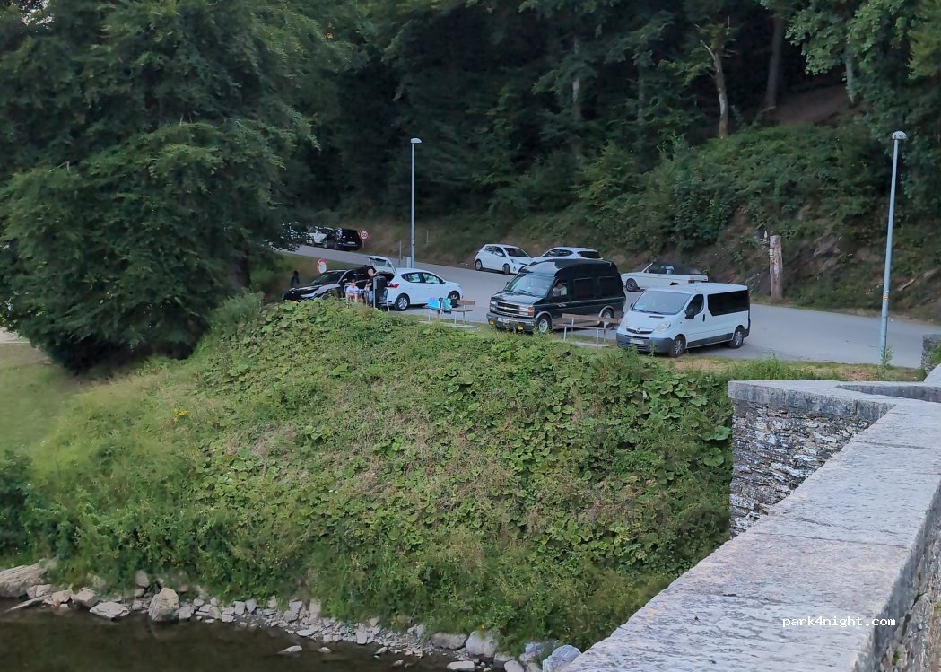 (6830) Bouillon - Rue de la Poulie — foto 4