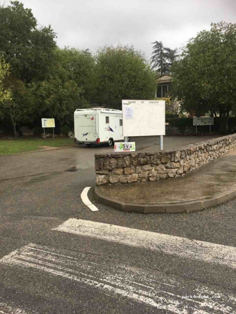 (07120) Chauzon - Place des Blaches — foto