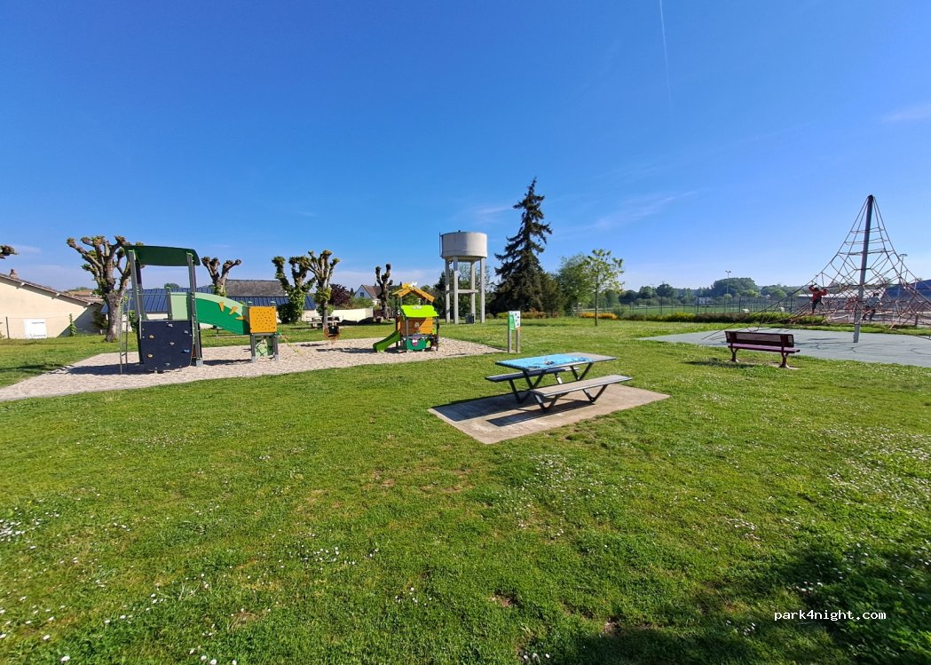 (72330) Cérans-Foulletourte - 15 Rue de la République — foto