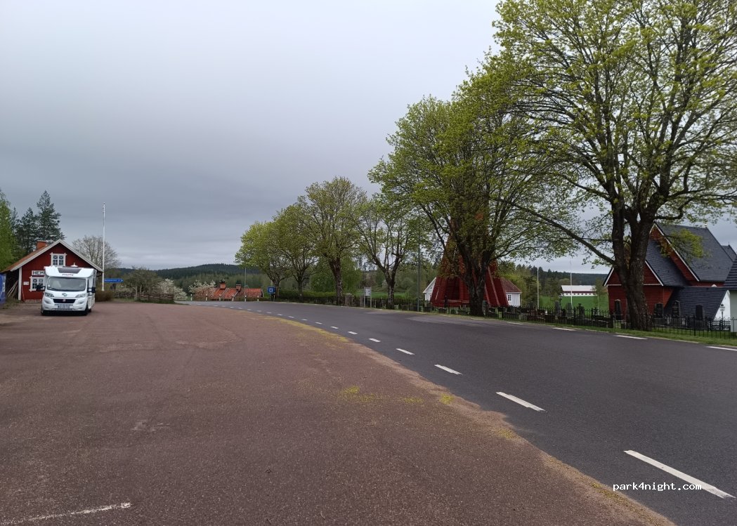 (590 39) Kisa - Unnamed Road — foto 2