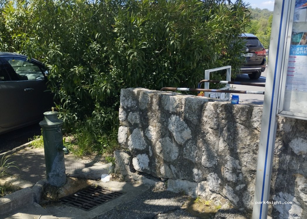 (06560) Valbonne - 2 Place de la Vignasse — foto