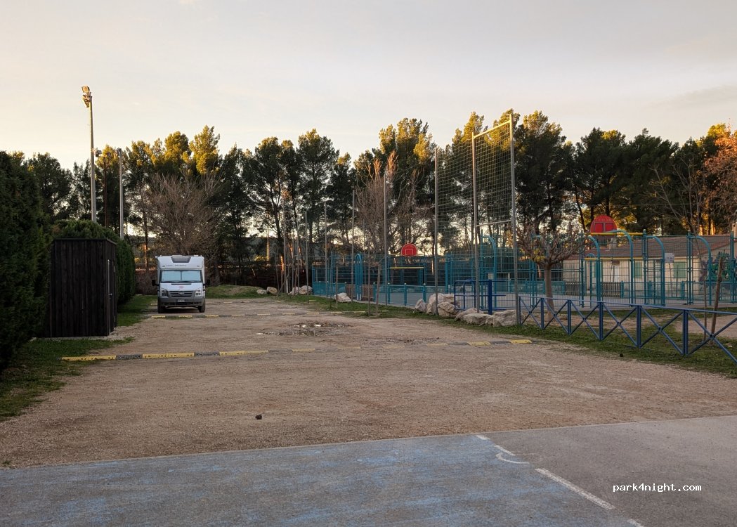 (13111) Coudoux - 75 Allée du Stade — foto 3