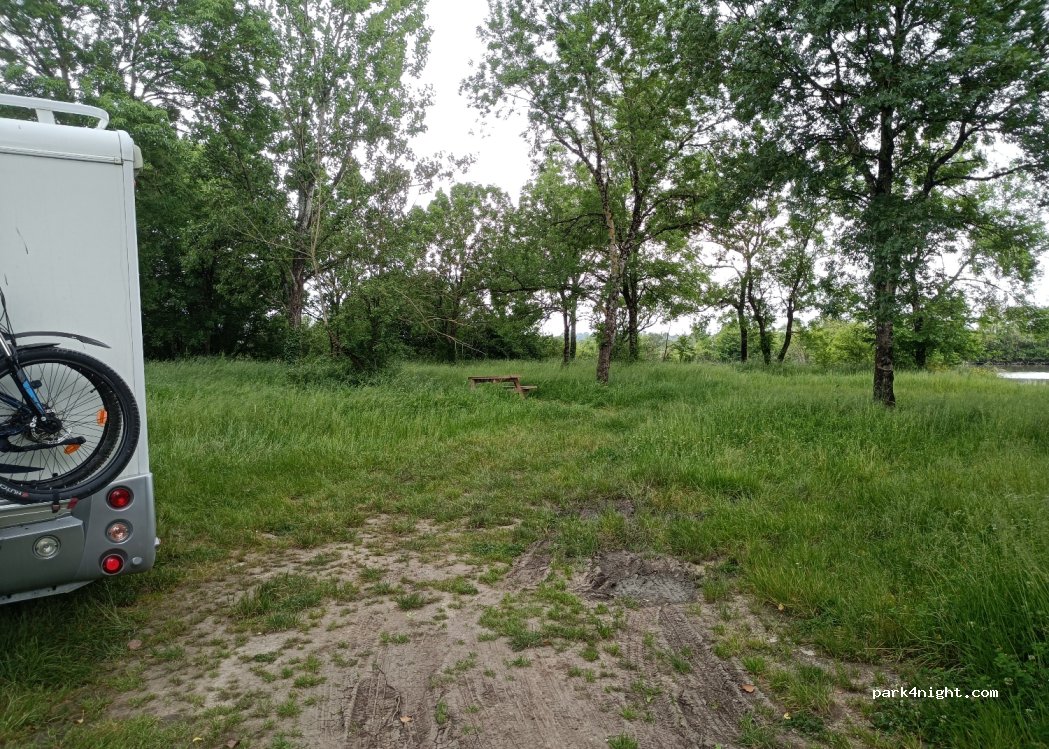 (17430) Saint-Hippolyte - D123E2 — foto 2