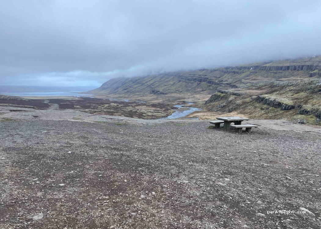 Folaldafoss Parking and Rest area — foto