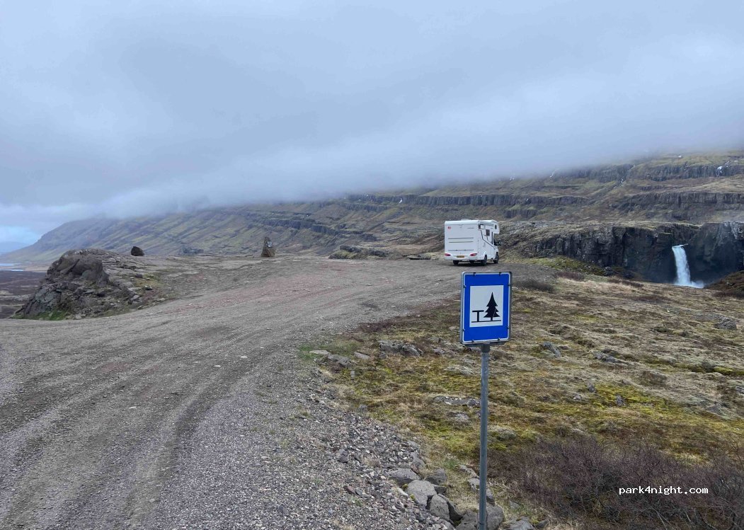 Folaldafoss Parking and Rest area — foto 2