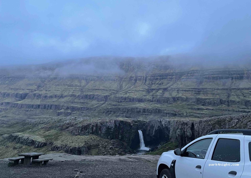 Folaldafoss Parking and Rest area — foto 3