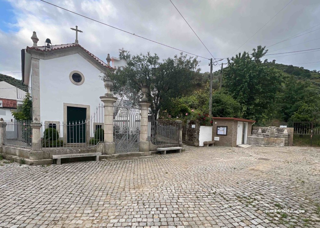 (5110) Armamar - 2 Rua da Fonte — foto