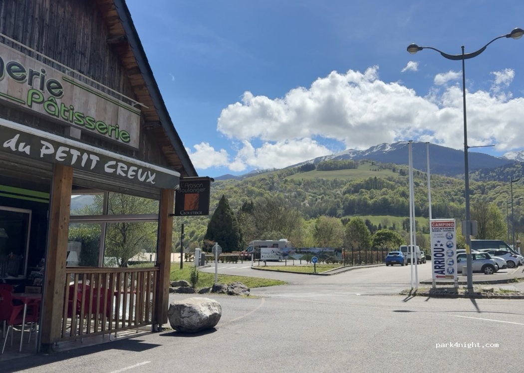 Aire Camping-Car L'Arriou — foto 2