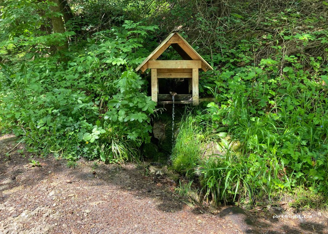 (976 02) Turecká - Unnamed Road — foto