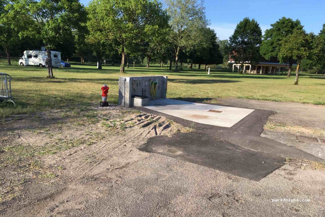 Aire de camping-car Le Grand Vanné | Tonnoy — foto