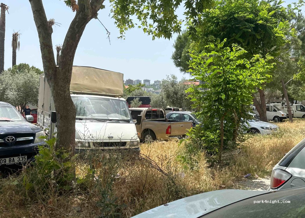 (09400) Kuşadası - 17/A Ferit Demirel Ali Çallı Sokak — foto