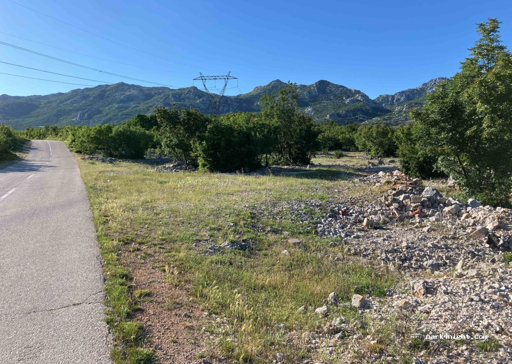 (23450) Golubić - Unnamed Road — foto