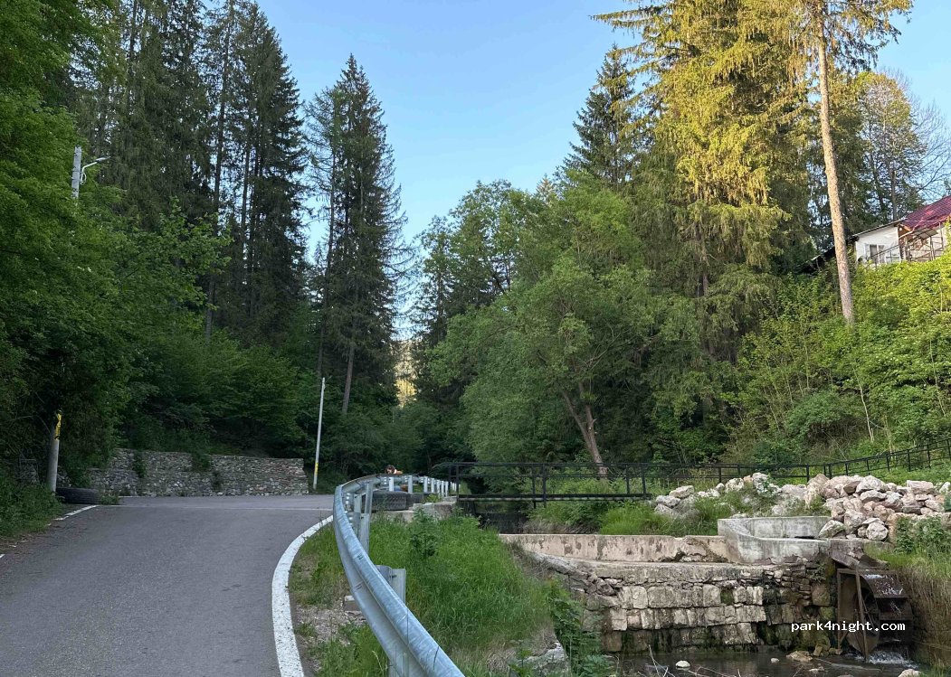 (725100) Câmpulung Moldovenesc - 13 Strada Plaiul Deia — foto