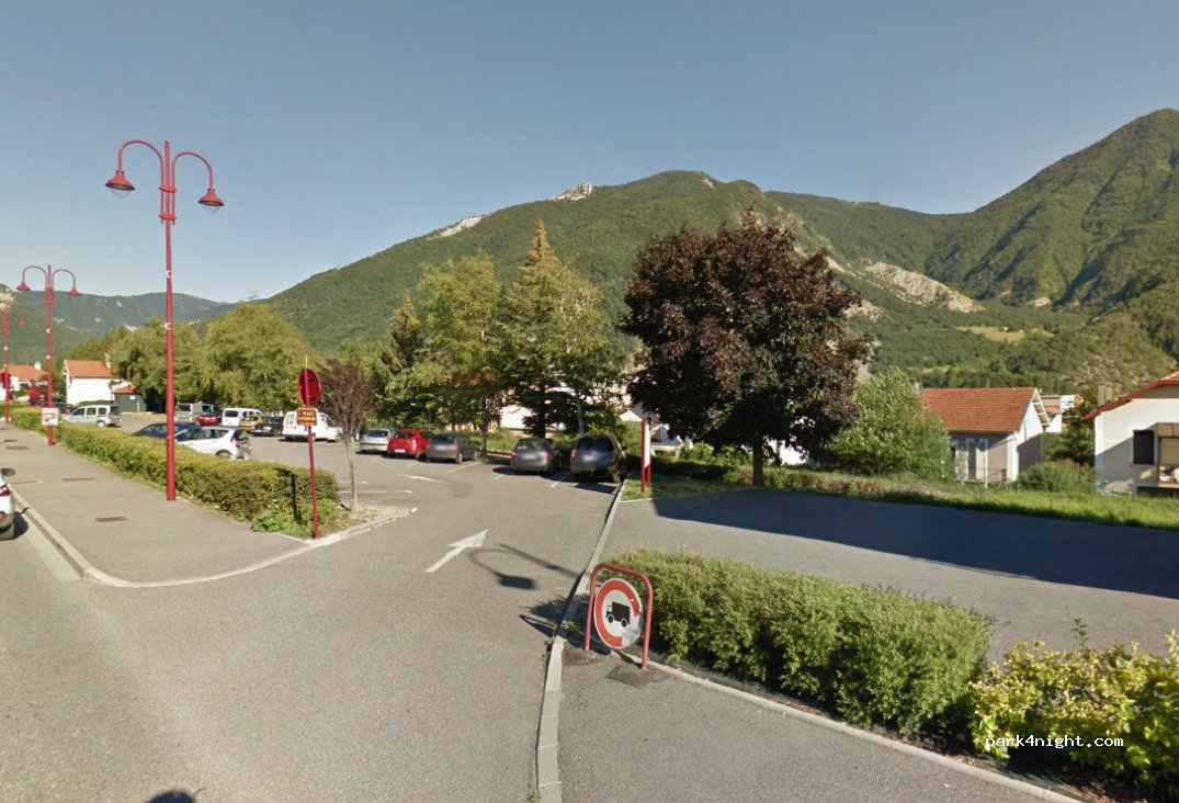 (05400) Veynes - 4 Avenue du Commandant Dumont — foto