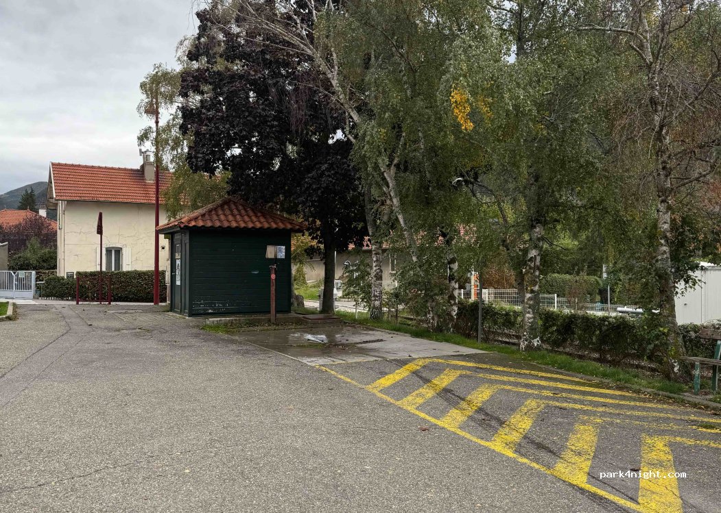 (05400) Veynes - 4 Avenue du Commandant Dumont — foto 3