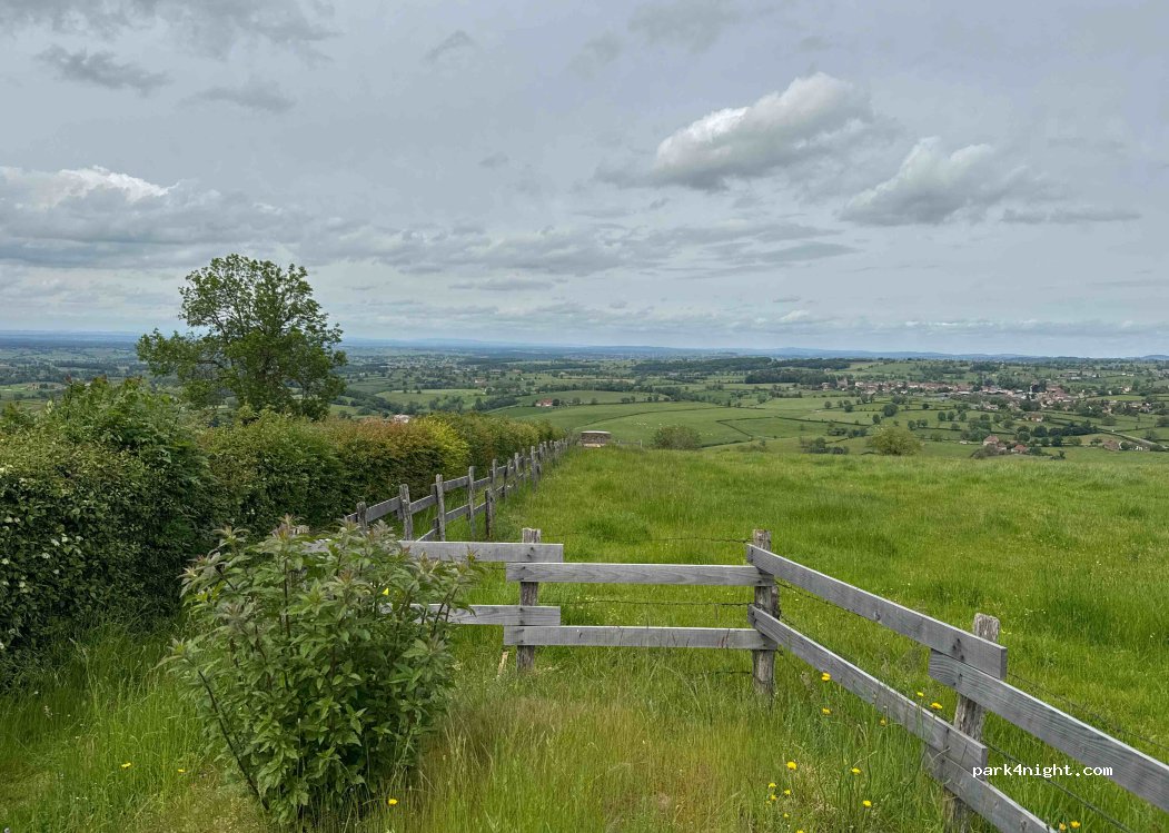 (71110) Briant - Unnamed Road — foto 2