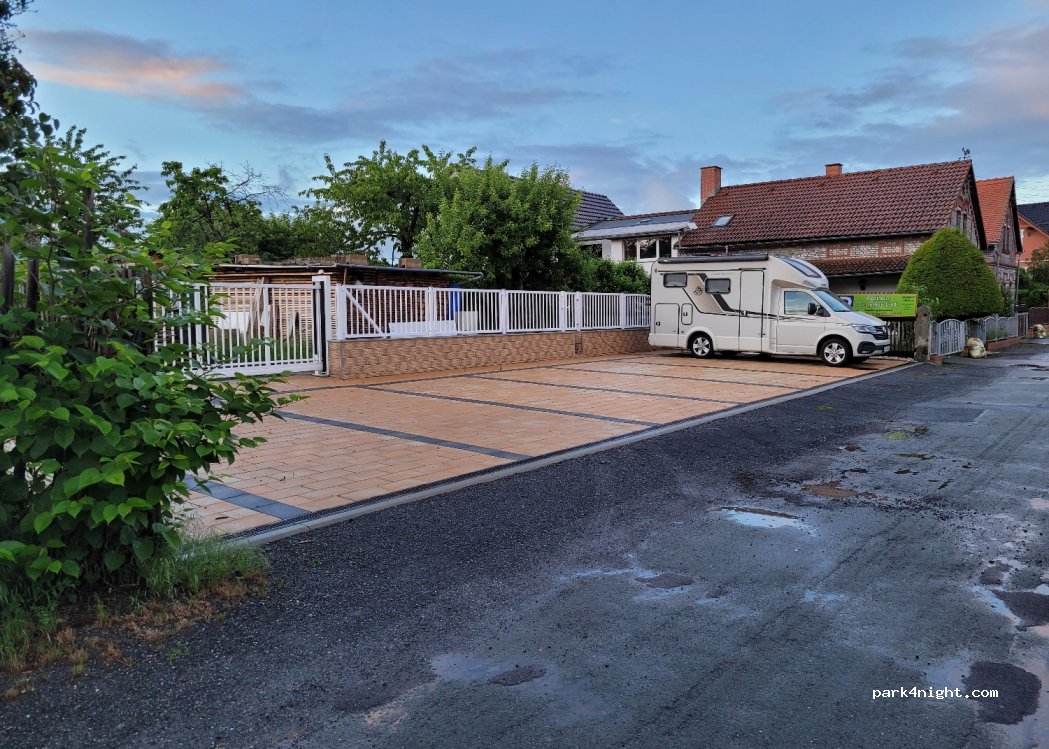 (07333) Unterwellenborn - 7 Teichgasse — foto