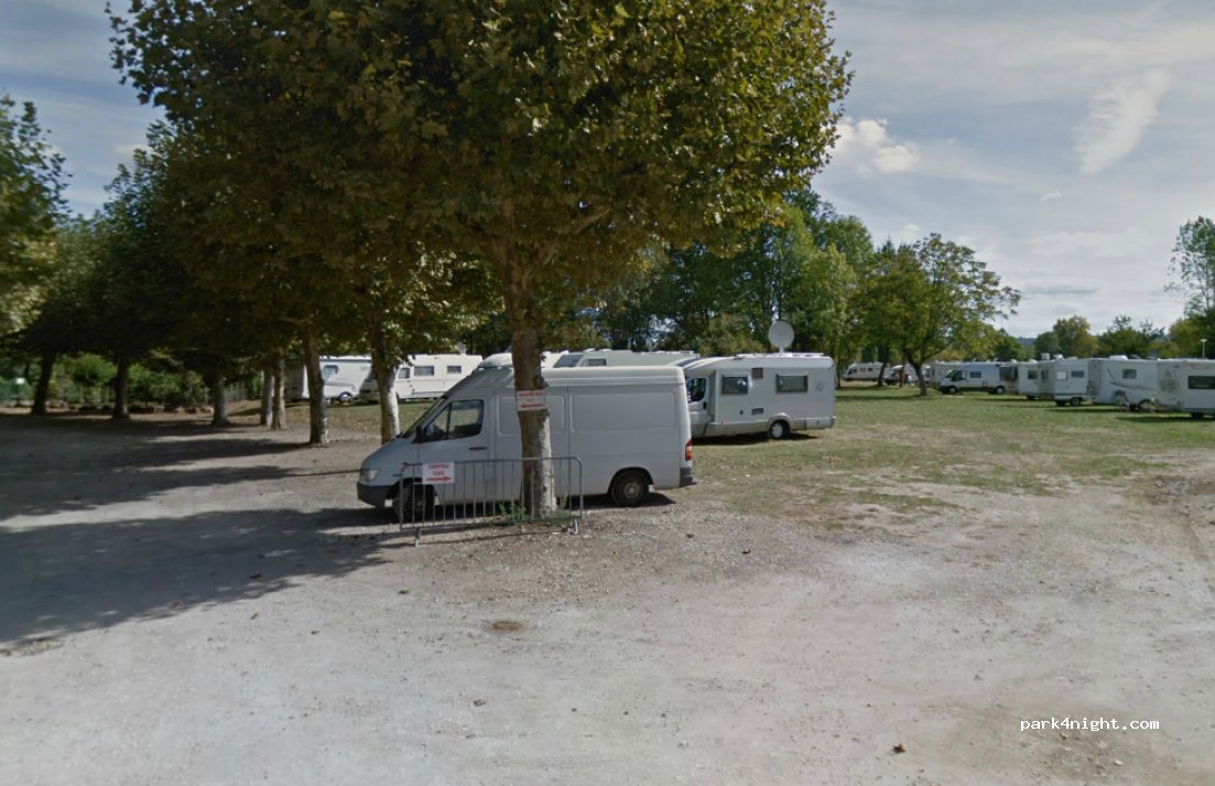 Aire de camping-car Le Bugue — foto