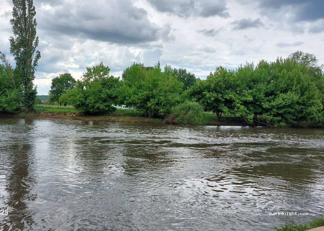 Aire de camping-car Le Bugue — foto 4