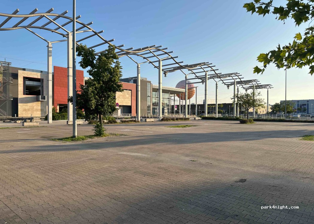 (06237) Leuna - Unnamed Road — foto 2