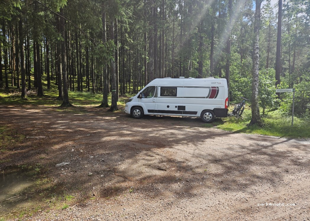 (305 94) Halmstad - — foto