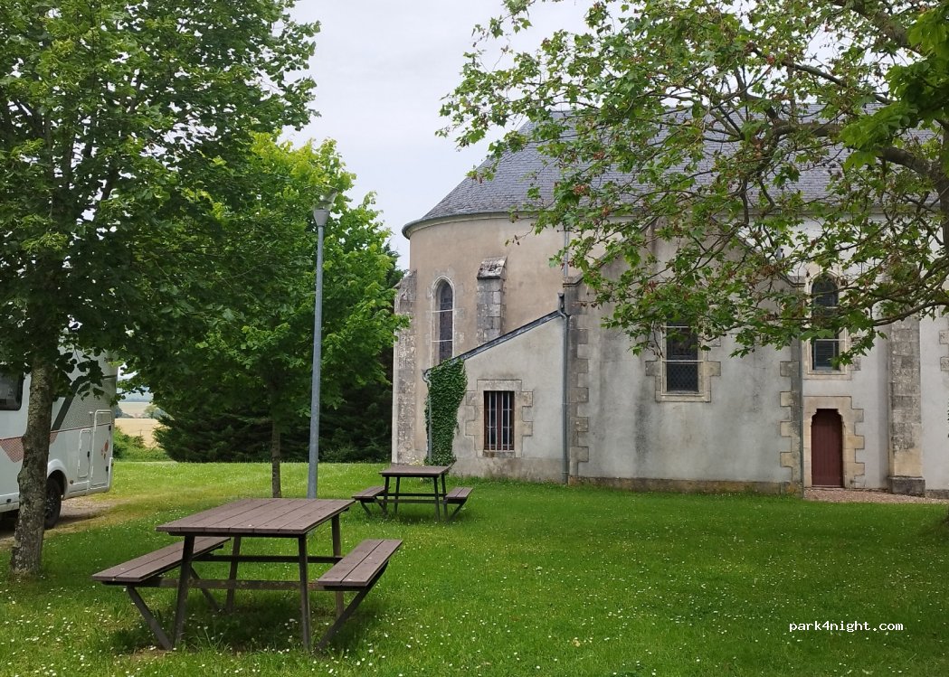 (18300) Gardefort - 2 Rue Grand Rue — foto