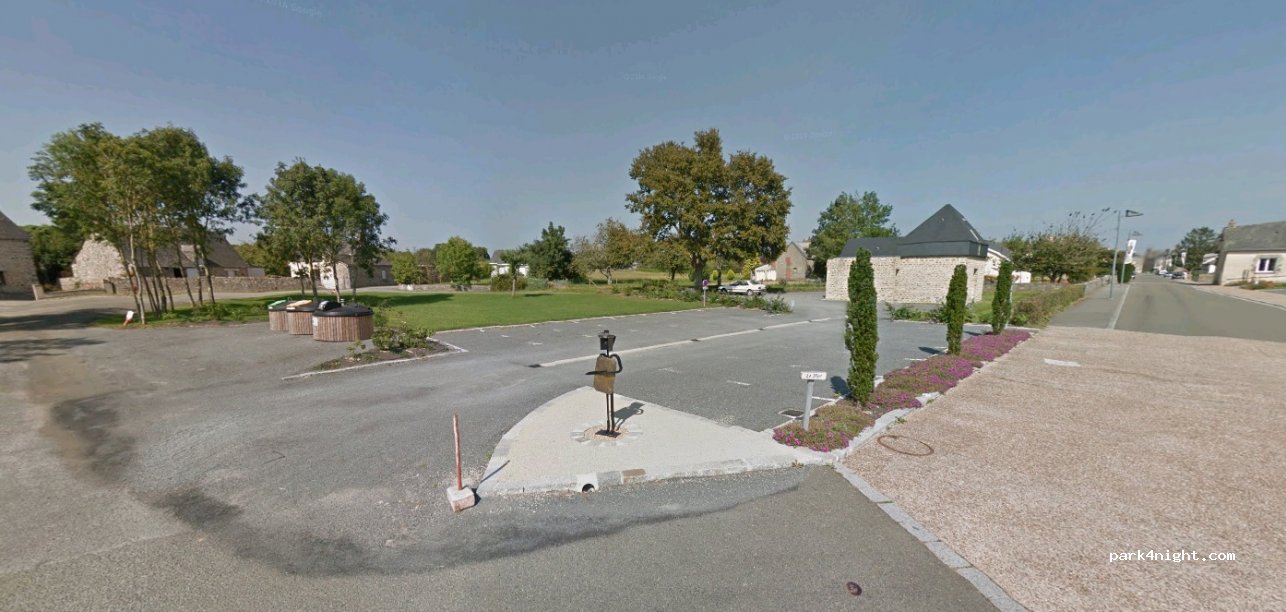 (53160) Jublains - 1 Chemin des Remparts — foto