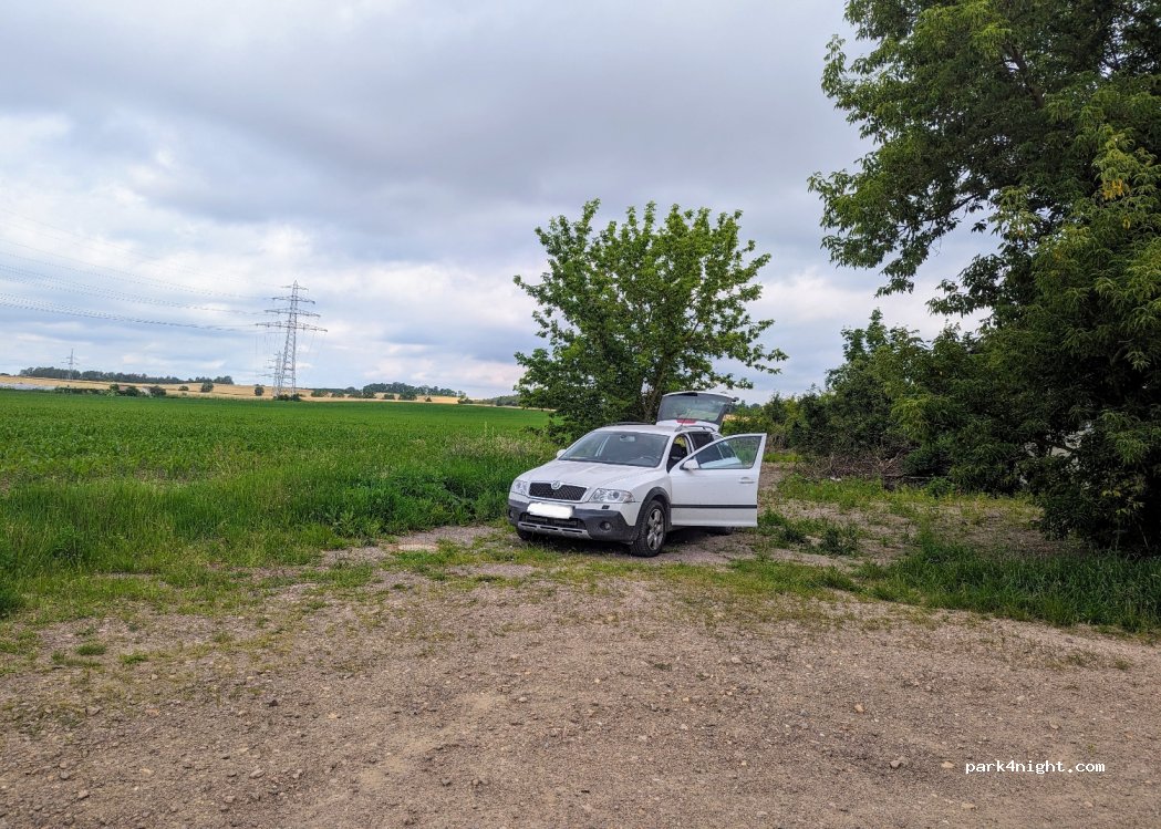 (06193) Petersberg - 1 Carl-Benz-Straße — foto